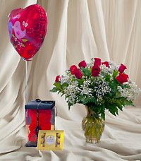 Valentine's Day Red Roses in Vase Combination